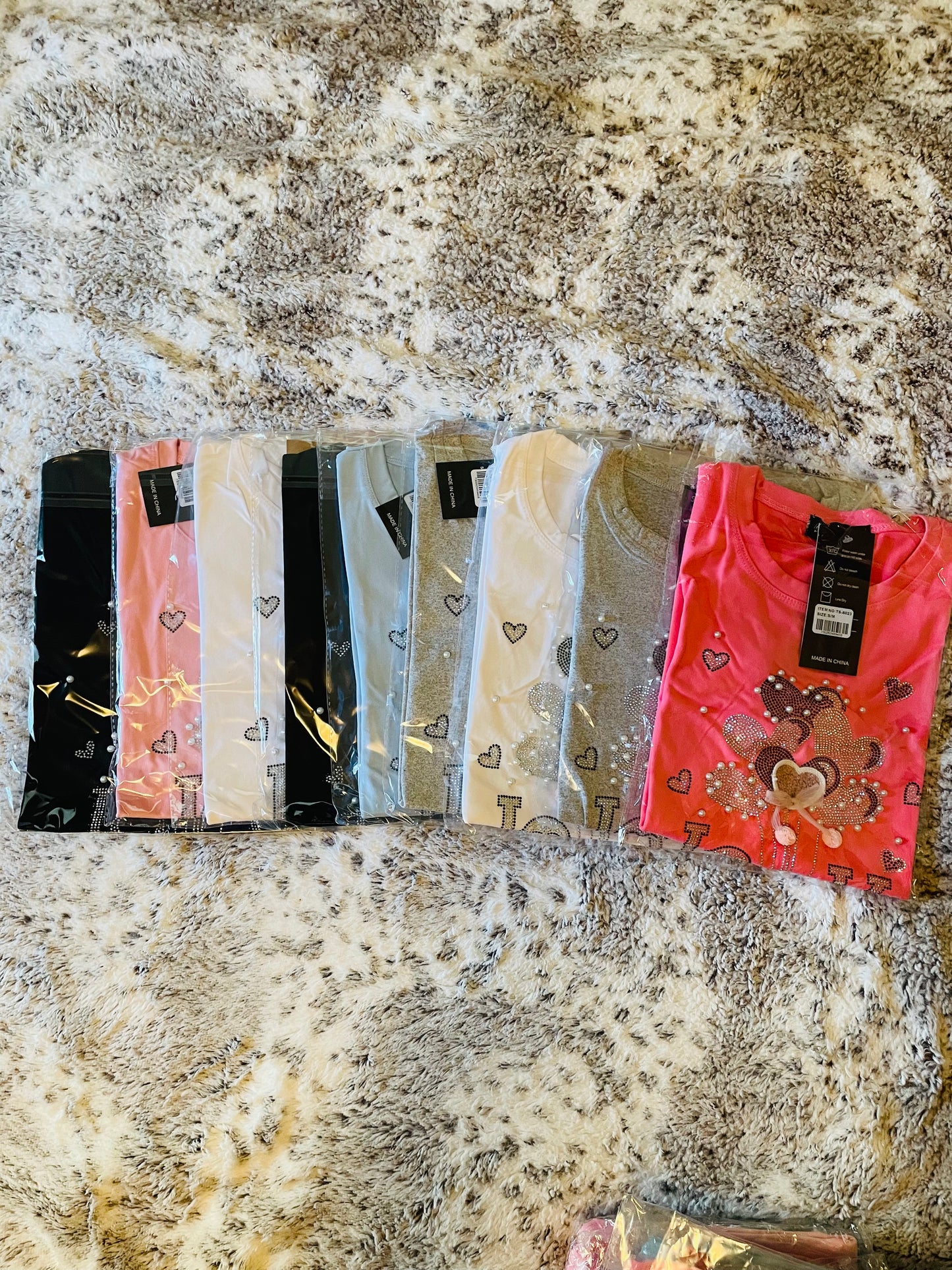 Camisa love con perlitas